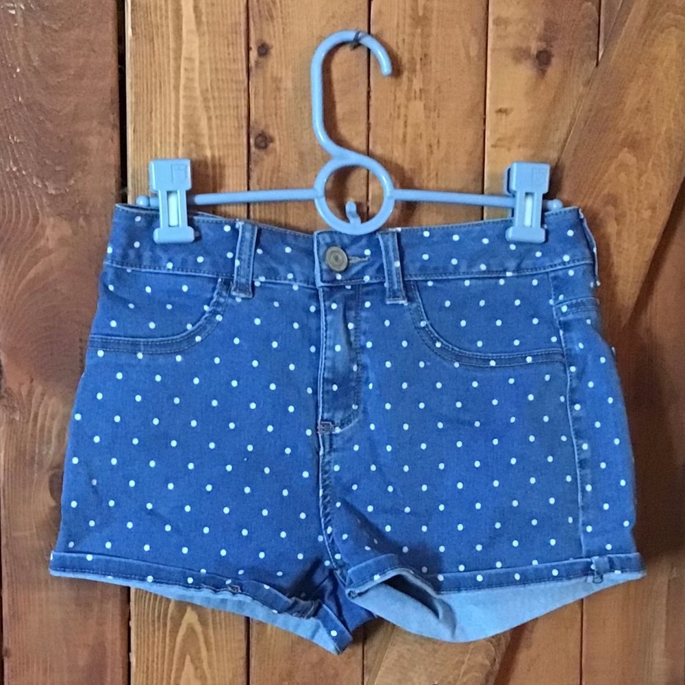Size 5 stretchy jean shorts